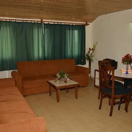 Azak Aparthotel Alanya