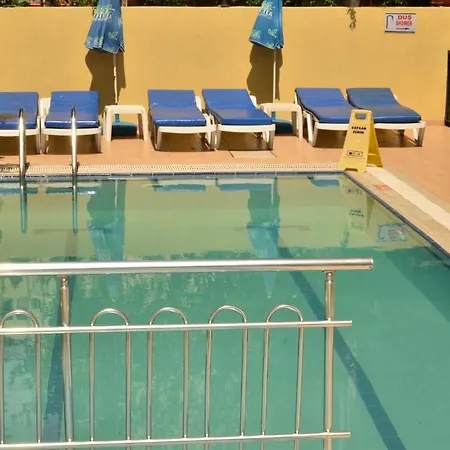 Aparthotel Azak